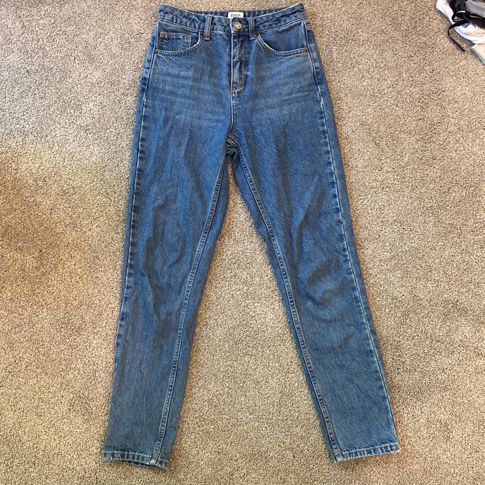 BDG Mom Jean size 25